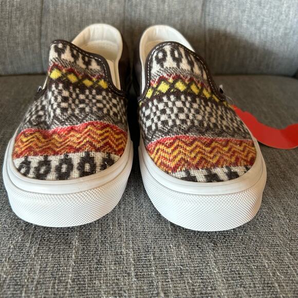 NEW Vans Womens Classic Slip On Fair Isle Brown White Low Print Sneaker Shoes 6 - Picture 11 of 11